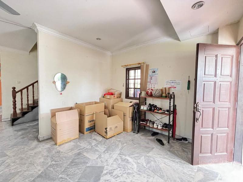Bungalow House for Sale in Bukit Beruntung (Selangor) - Bella Leong - Entrance - PropertyGuru.com.my