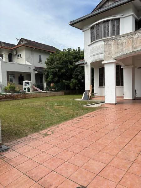 Bungalow House untuk Dijual di Bukit Sentosa (Rawang) - Evelyn Khoo - Car Porch - PropertyGuru.com.my