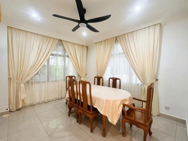 Bungalow House for Sale in Batu Ferringhi (Penang) - Andrew Chong - Dining Room - PropertyGuru.com.my