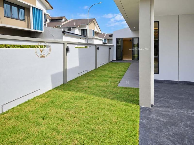 Rumah Teres 2-Tingkat untuk Disewa di Bandar Bukit Raja (Klang) - Vitas Tan - Exterior - PropertyGuru.com.my