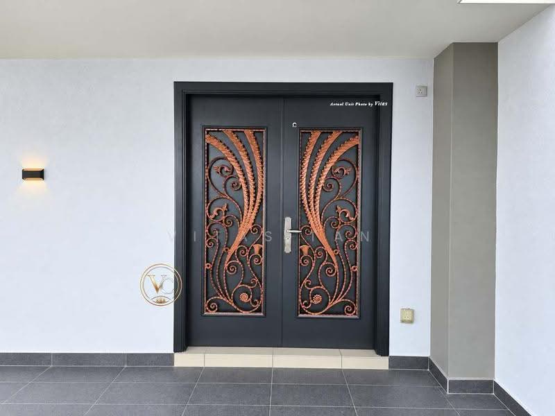 Rumah Teres 2-Tingkat untuk Disewa di Bandar Bukit Raja (Klang) - Vitas Tan - Entrance - PropertyGuru.com.my