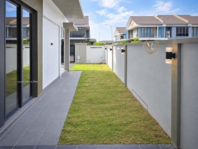 Rumah Teres 2-Tingkat untuk Disewa di Bandar Bukit Raja (Klang) - Vitas Tan - Exterior - PropertyGuru.com.my