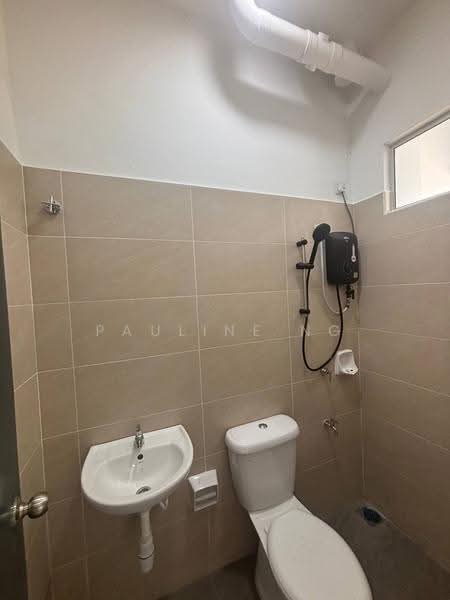 Terraced House for Rent in Bandar Dato Onn (Tebrau) - Pauline Ng - Bathroom - PropertyGuru.com.my