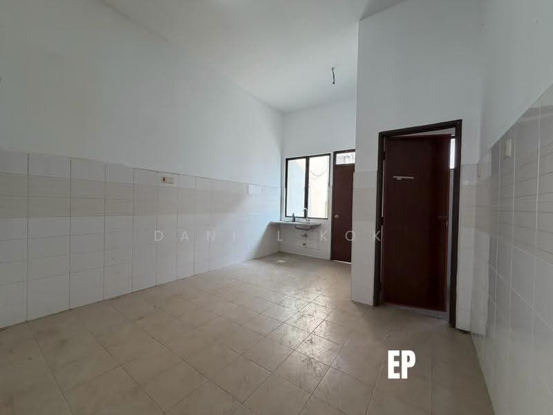 2-storey Terraced House for Sale in Kota Bayuemas (Klang) - Daniel Kok - Kitchen - PropertyGuru.com.my