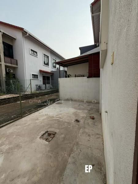2-storey Terraced House for Sale in Kota Bayuemas (Klang) - Daniel Kok - Exterior - PropertyGuru.com.my