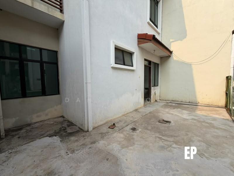 2-storey Terraced House for Sale in Kota Bayuemas (Klang) - Daniel Kok - Exterior - PropertyGuru.com.my