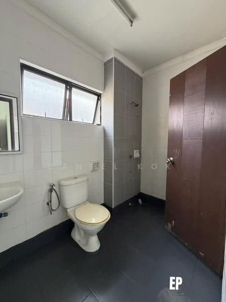 2-storey Terraced House for Sale in Kota Bayuemas (Klang) - Daniel Kok - Bathroom - PropertyGuru.com.my