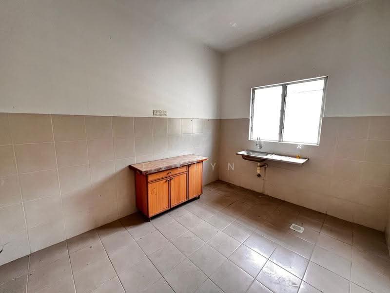 2-storey Terraced House for Sale in Kota Emerald (Rawang) - Evelyn Khoo - Kitchen - PropertyGuru.com.my
