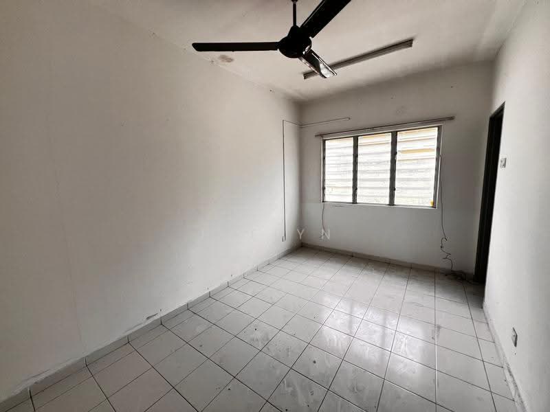 2-storey Terraced House for Sale in Kota Emerald (Rawang) - Evelyn Khoo - Room - PropertyGuru.com.my