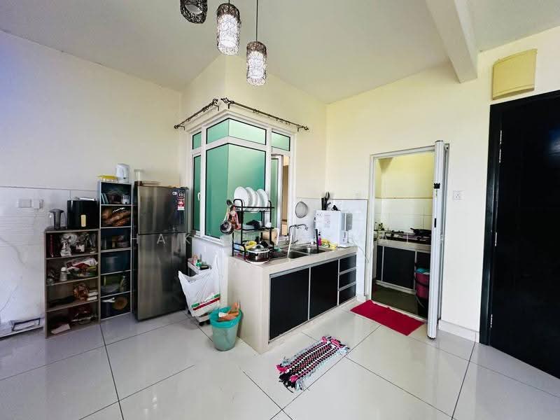 Condominium for Sale at Saville @ The Park - Hakimi Akmal - Kitchen - PropertyGuru.com.my