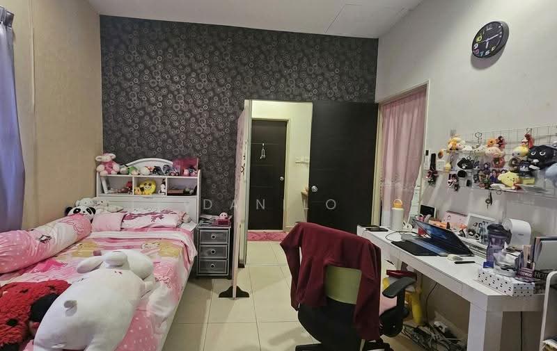 3-storey Terraced House for Sale in Taman Bukit Prima (Cheras) - Danilo Lim - Bedroom - PropertyGuru.com.my