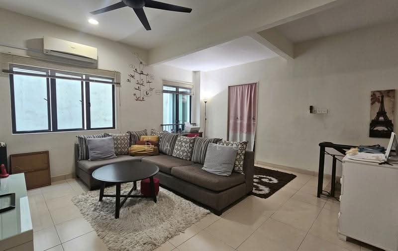 3-storey Terraced House for Sale in Taman Bukit Prima (Cheras) - Danilo Lim - Living Room - PropertyGuru.com.my