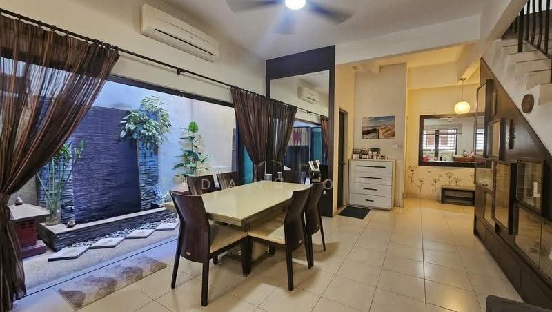 3-storey Terraced House for Sale in Taman Bukit Prima (Cheras) - Danilo Lim - Dining Room - PropertyGuru.com.my