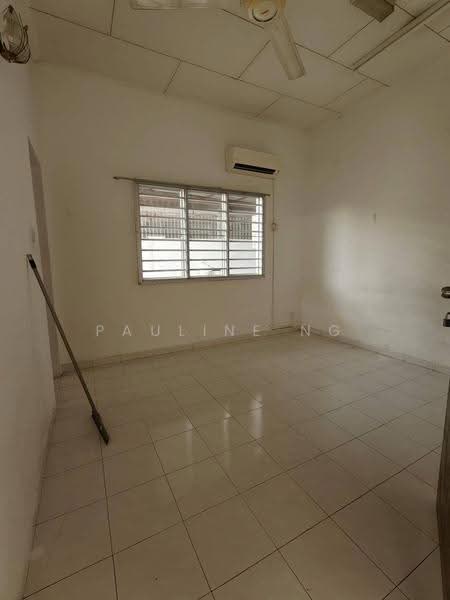 Rumah Teres 1.5-Tingkat untuk Disewa di taman pelangi (Johor Bahru) - Pauline Ng - Interior - PropertyGuru.com.my