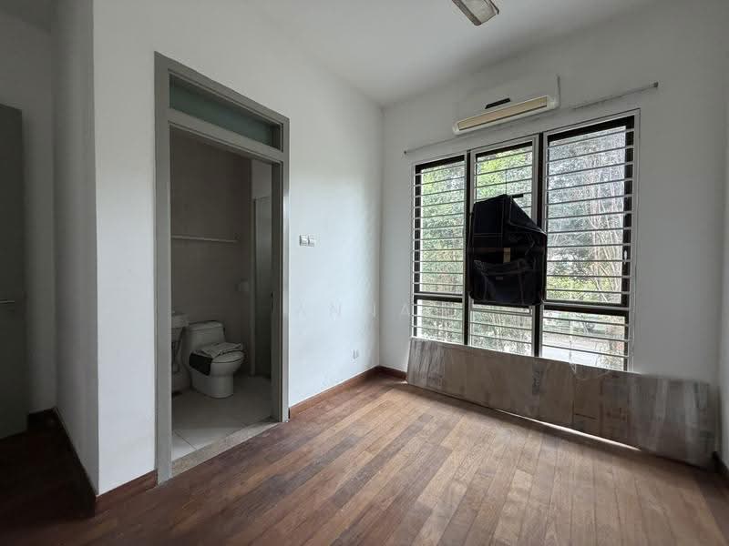 Rumah Teres 2-Tingkat untuk Dijual di Alam Damai (Cheras) - Anna H - Bathroom - PropertyGuru.com.my
