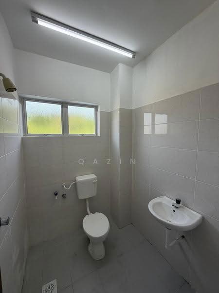 2-storey Terraced House for Sale in Pengkalan Pegoh (Ipoh) - Qazin Khoo - Bathroom - PropertyGuru.com.my