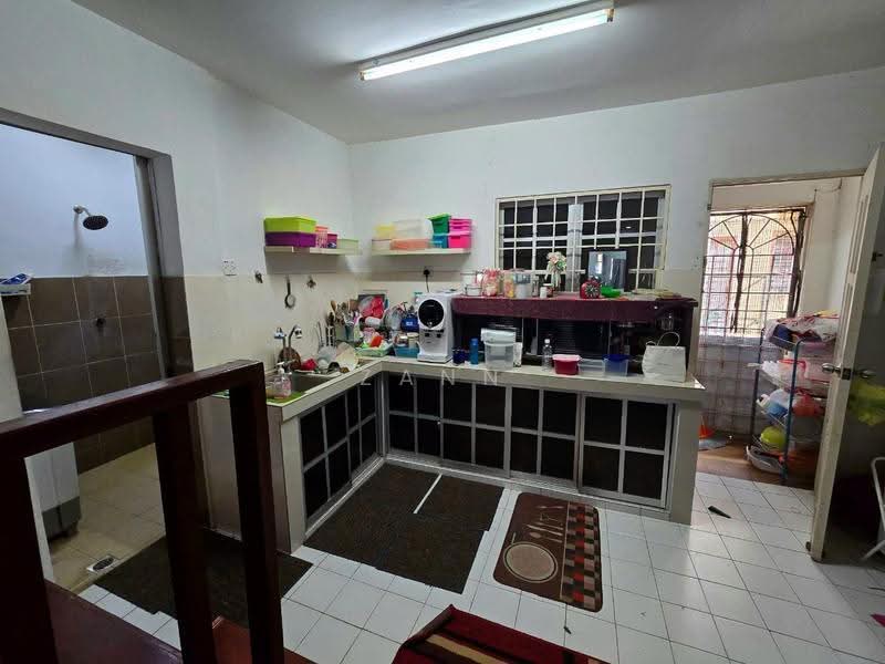 Rumah Teres 2-Tingkat untuk Dijual di Bandar Country Homes (Rawang) - Zann Fauzan - Kitchen - PropertyGuru.com.my