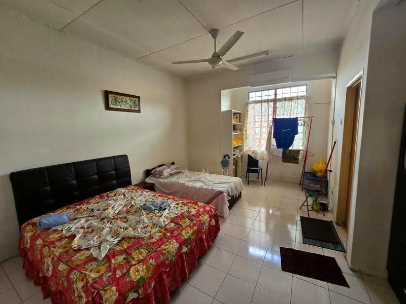 Rumah Teres 2-Tingkat untuk Dijual di Bandar Country Homes (Rawang) - Zann Fauzan - Bedroom - PropertyGuru.com.my