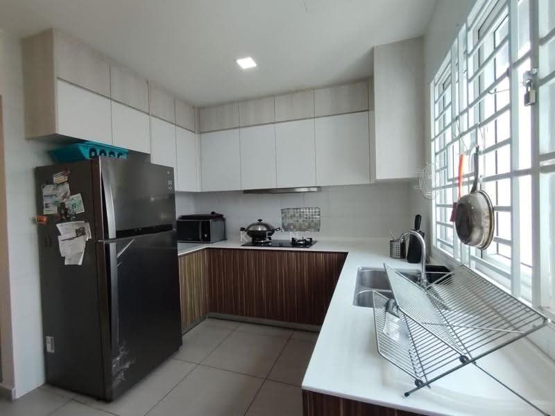 Kediaman Servis untuk Disewa di Seasons Amara Larkin - Ken Sim - Kitchen - PropertyGuru.com.my
