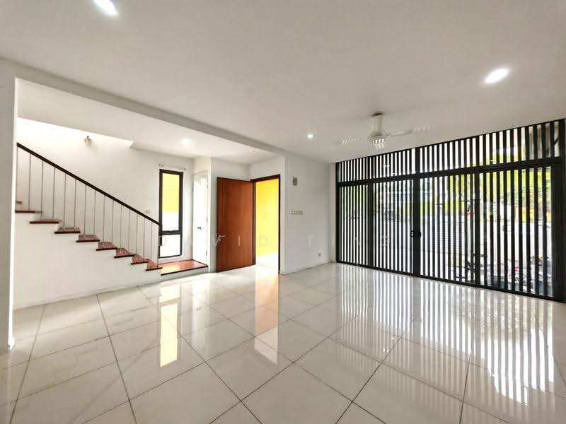 Terraced House for Sale in Lake Fields (Sungai Besi) - David Ting - Living Room - PropertyGuru.com.my