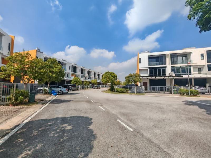 Terraced House for Sale in Lake Fields (Sungai Besi) - David Ting - PropertyGuru.com.my