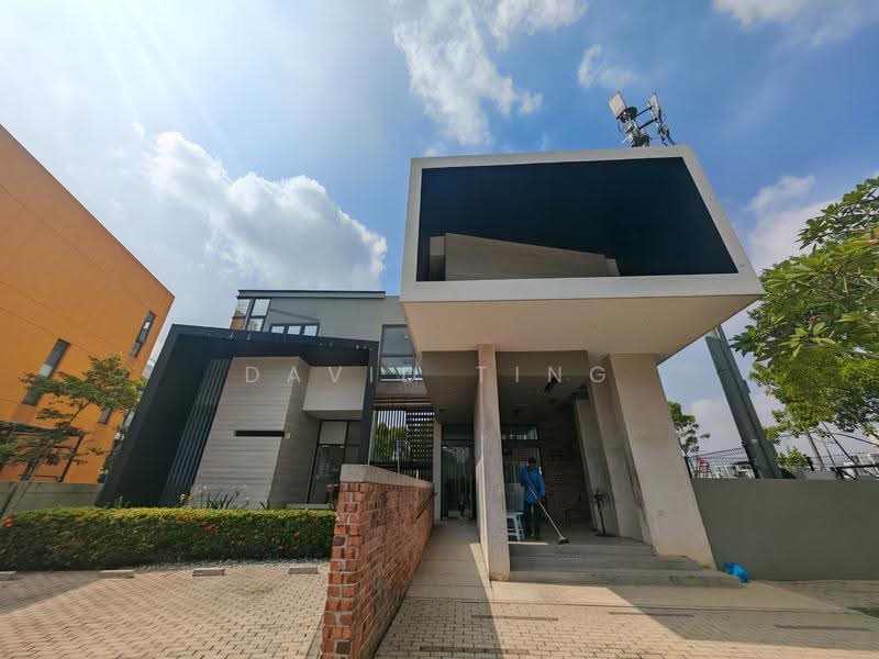Terraced House for Sale in Lake Fields (Sungai Besi) - David Ting - PropertyGuru.com.my