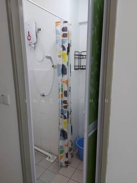 Service Residence for Sale at Axis SoHu @ Axis Pandan - Vaness Chin - Bathroom - PropertyGuru.com.my