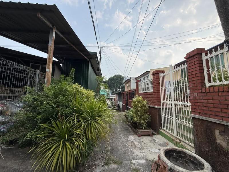 Rumah Teres 2-Tingkat untuk Dijual di Taman Pelangi (Johor Bahru) - Calvin Lee - PropertyGuru.com.my