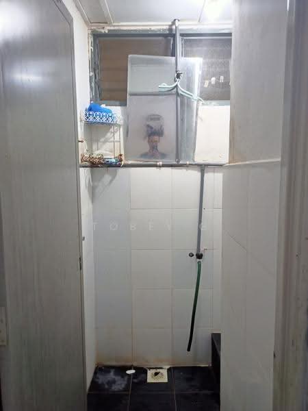 Apartment for Sale at Kuchai Entrepreneurs Park Apartment - Tobey G - Bathroom - PropertyGuru.com.my
