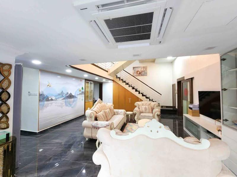 Rumah Teres 3-Tingkat untuk Dijual di Lake Fields (Sungai Besi) - David Ting - Living Room - PropertyGuru.com.my