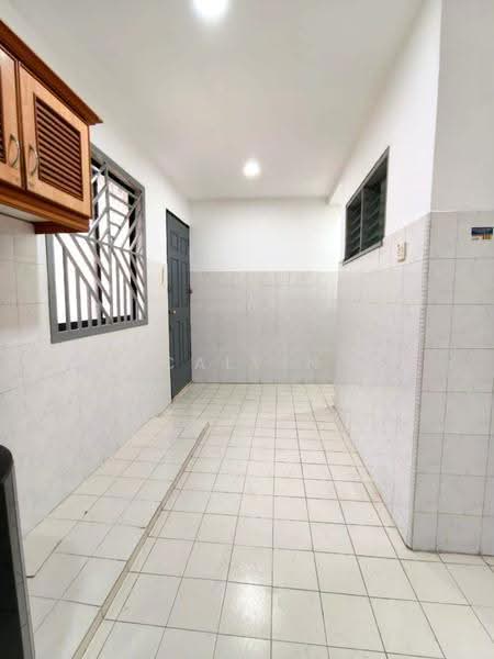 Rumah Teres 2-Tingkat untuk Dijual di Bandar Seri Alam (Masai) - Calvin Lee - Kitchen - PropertyGuru.com.my