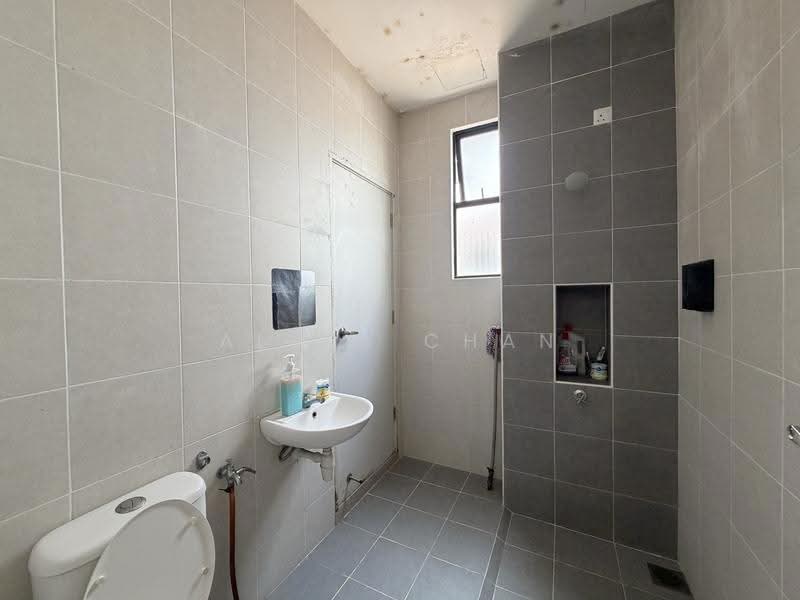 2-storey Terraced House for Sale in Pasir Gudang (Johor) - Alvin Chan Kai Boon - Bathroom - PropertyGuru.com.my