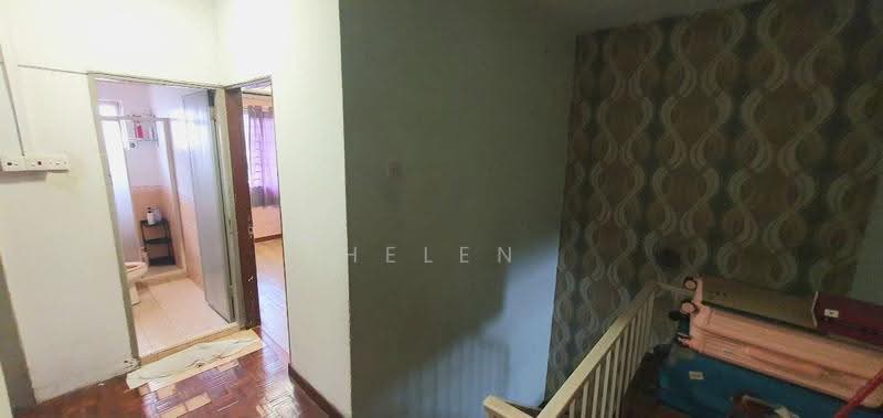 2-storey Terraced House for Sale in SS2 (Petaling Jaya) - Helen Wan - Bathroom - PropertyGuru.com.my