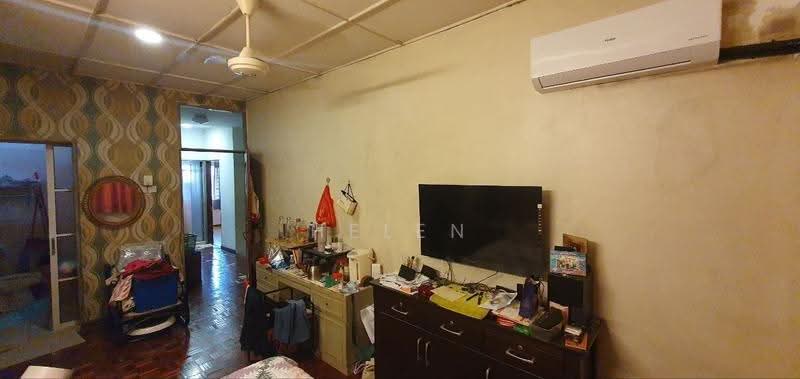 2-storey Terraced House for Sale in SS2 (Petaling Jaya) - Helen Wan - Living Room - PropertyGuru.com.my
