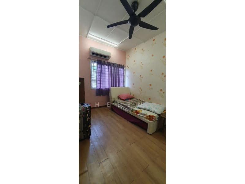 2-storey Terraced House for Sale in SS2 (Petaling Jaya) - Helen Wan - Bedroom - PropertyGuru.com.my