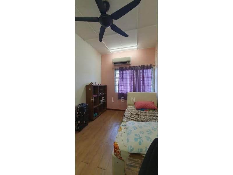 2-storey Terraced House for Sale in SS2 (Petaling Jaya) - Helen Wan - Bedroom - PropertyGuru.com.my
