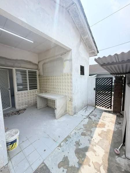 Rumah Teres 1-Tingkat untuk Dijual di Bandar Baru Permas Jaya (Permas Jaya) - Aloysius Son - Exterior - PropertyGuru.com.my