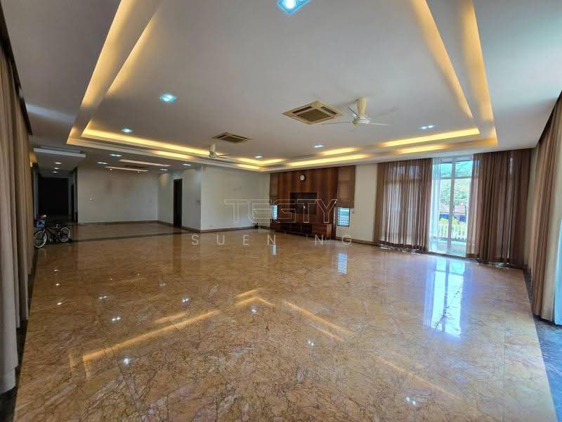 Bungalow House untuk Dijual di Shah Alam (Selangor) - Suen Ng - Living Room - PropertyGuru.com.my