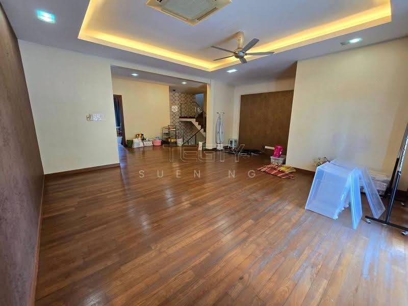 Bungalow House untuk Dijual di Shah Alam (Selangor) - Suen Ng - Living Room - PropertyGuru.com.my