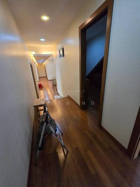 Bungalow House untuk Dijual di Shah Alam (Selangor) - Suen Ng - Corridor - PropertyGuru.com.my