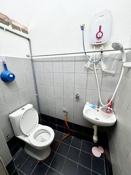 3-storey Terraced House for Sale in Cheras (Selangor) - Ahmad Muslim - Bathroom - PropertyGuru.com.my