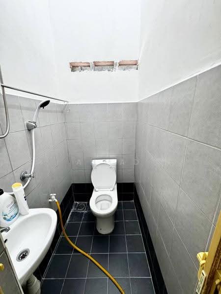 3-storey Terraced House for Sale in Cheras (Selangor) - Ahmad Muslim - Bathroom - PropertyGuru.com.my
