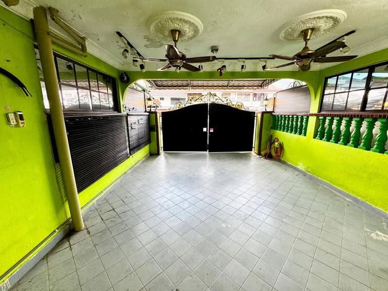 2-storey Terraced House for Sale in Kajang (Selangor) - Ahmad Muslim - Exterior - PropertyGuru.com.my