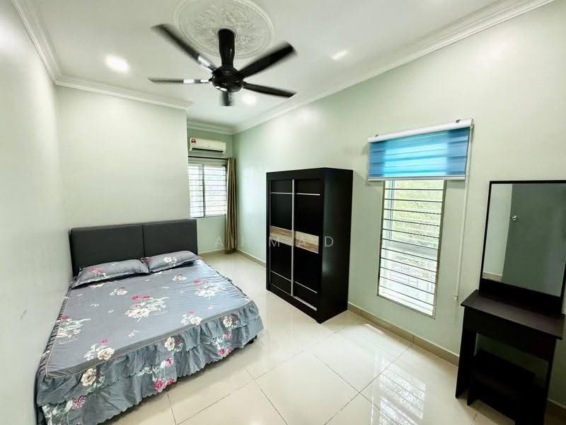 3-storey Terraced House for Sale in Taman Universiti Bangi (Kajang) - Ahmad Muslim - Bedroom - PropertyGuru.com.my
