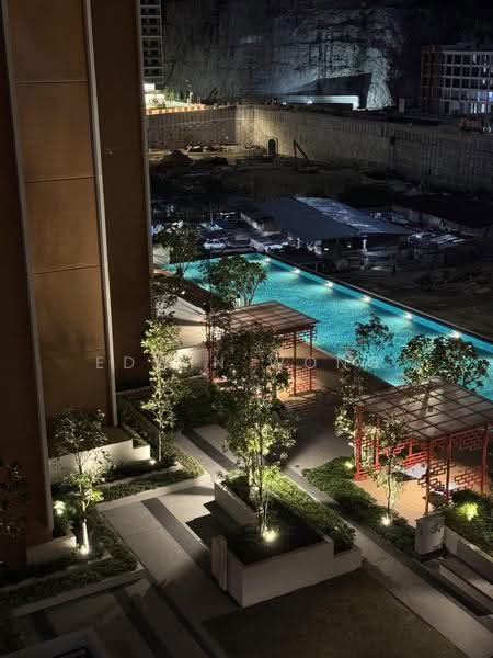 Kediaman Servis untuk Disewa di D'Vine - Edwin Wong - Pool - PropertyGuru.com.my