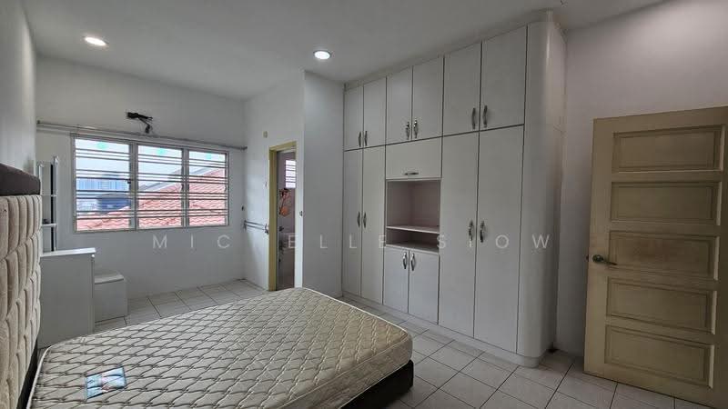 2-storey Terraced House for Sale in Bandar Damai Perdana (Cheras) - Michelle Siow - Bedroom - PropertyGuru.com.my
