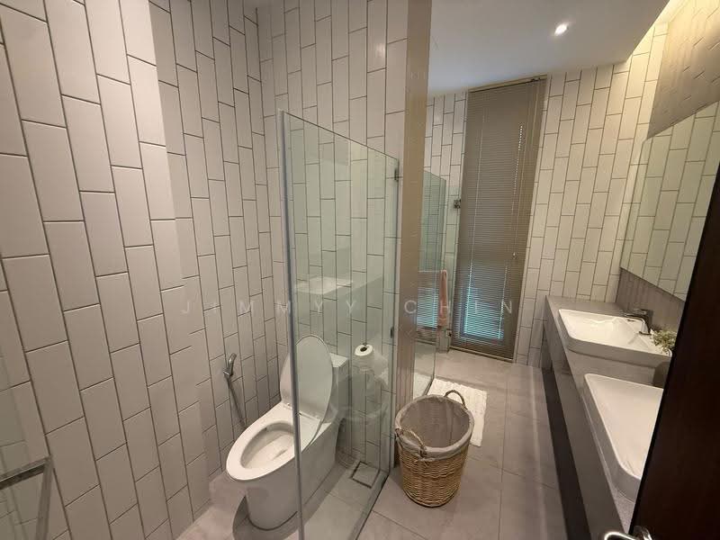 Kondominium untuk Dijual di PD Residences - Jimmyy Chin - Bathroom - PropertyGuru.com.my