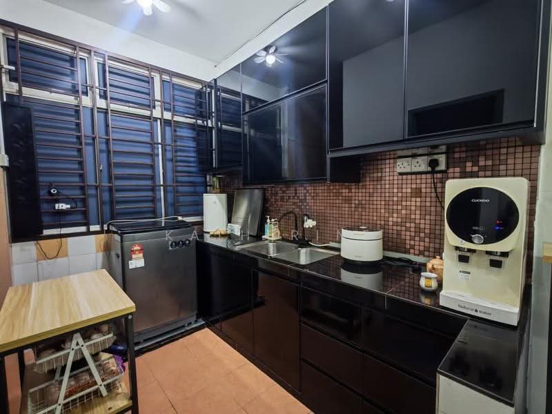 Rumah Teres 2-Tingkat untuk Dijual di Taman Nusa Bestari (Iskandar Puteri (Nusajaya)) - Katherine Low - Kitchen - PropertyGuru.com.my