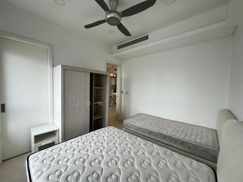 Kediaman Servis untuk Dijual di The Sentral Residences - Jonathan Lai - Bedroom - PropertyGuru.com.my