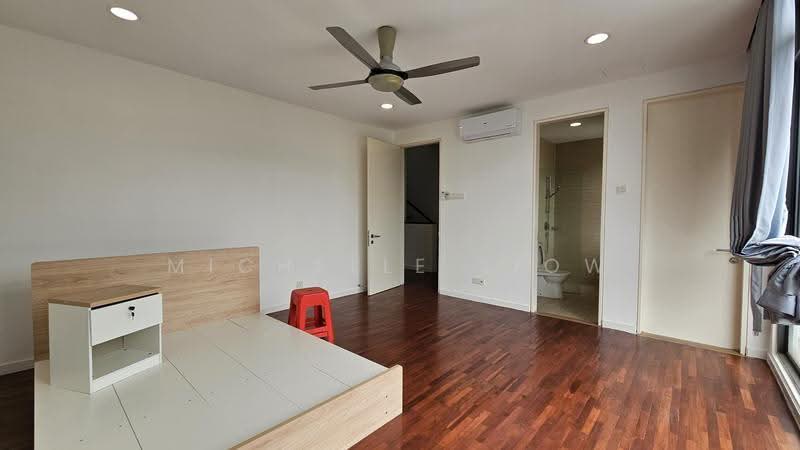 3-storey Terraced House for Sale in Lake Fields (Sungai Besi) - Michelle Siow - Bedroom - PropertyGuru.com.my